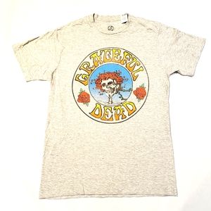 NWT Grateful Dead t-shirt.